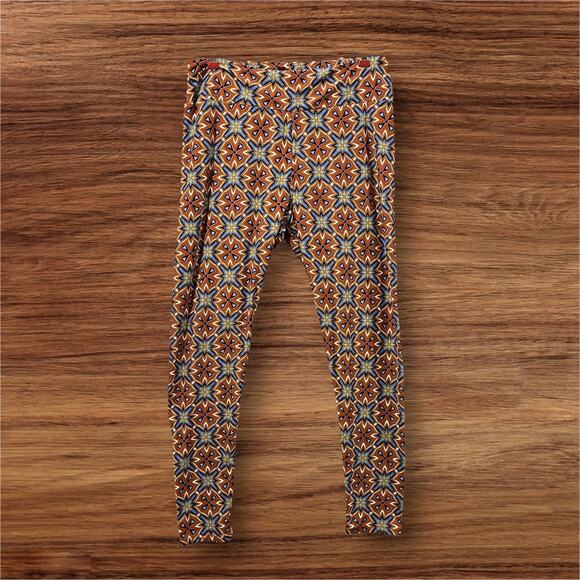 LuLaRoe Bundle! 5 Pair Tall & Curvy Leggings. Colorful, fun fabrics - Picture 3 of 11